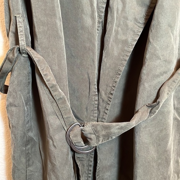 Miami Army Green Vest - Picture 6 of 13